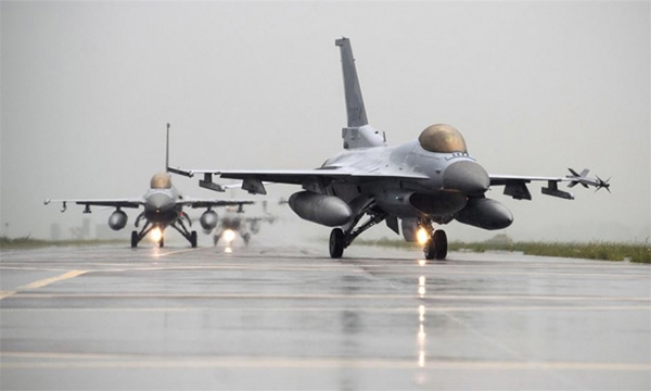 Jets in a Landing Zone