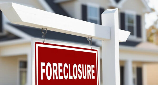 Foreclosure sign